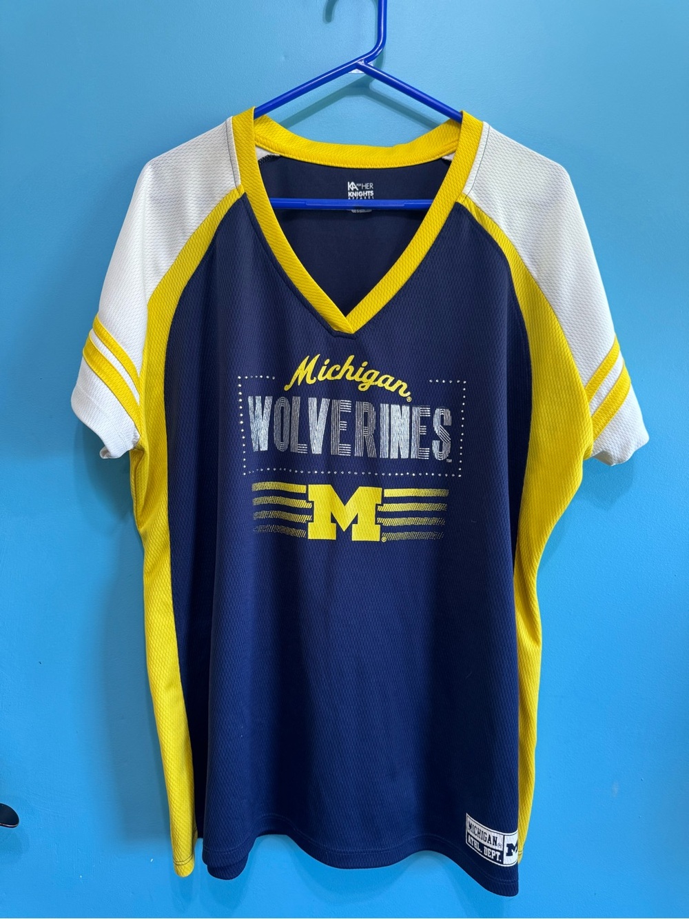 Knights Apparel Navy and Yellow Athletic V-Neck Top
